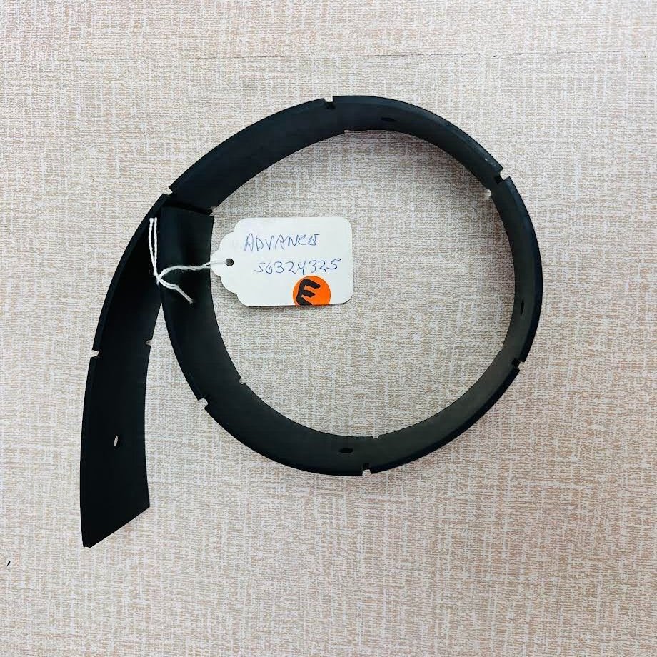 1 Advance Vacuum Part 324325 / Front Blade Convertamatic
